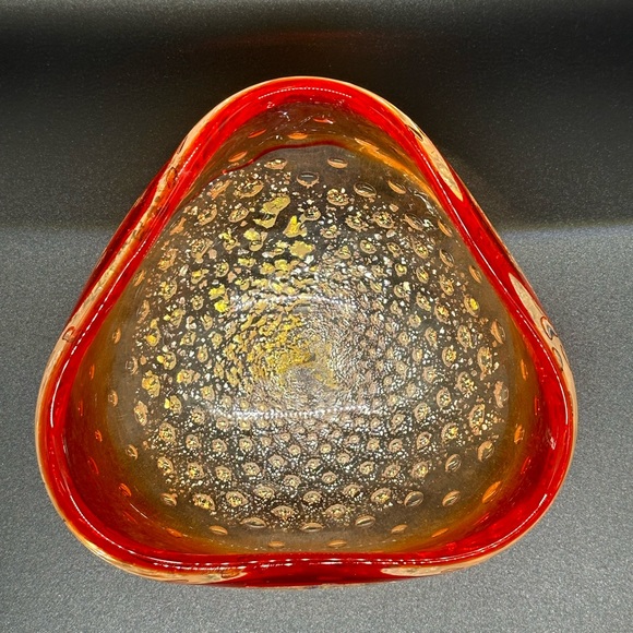 Vintage Murano Red to Clear Controlled Bubble Candy Dish with Gold Inclusions - Picture 3 of 6